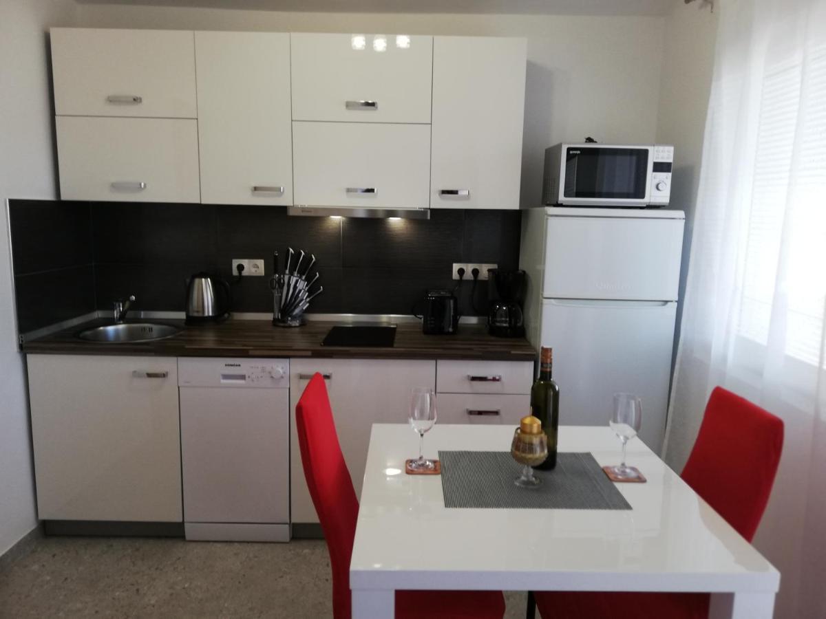 Apartmani Poljanec Вир Екстериор снимка