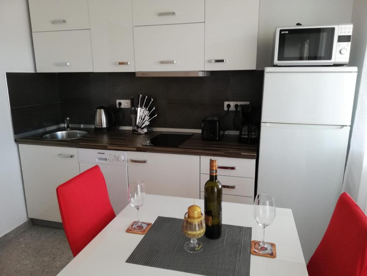 Apartmani Poljanec Вир Екстериор снимка