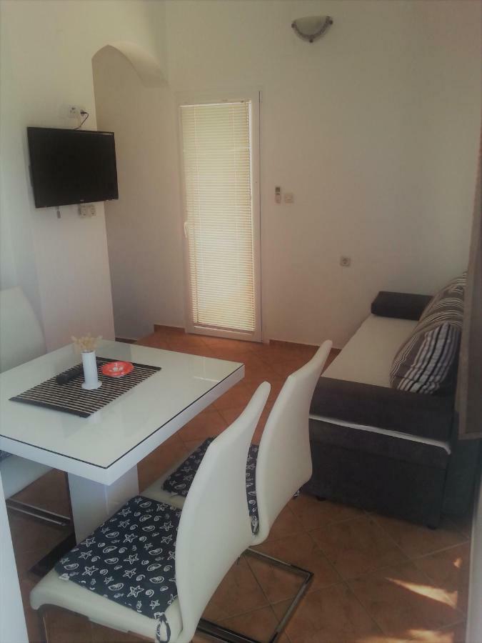 Apartmani Poljanec Вир Екстериор снимка