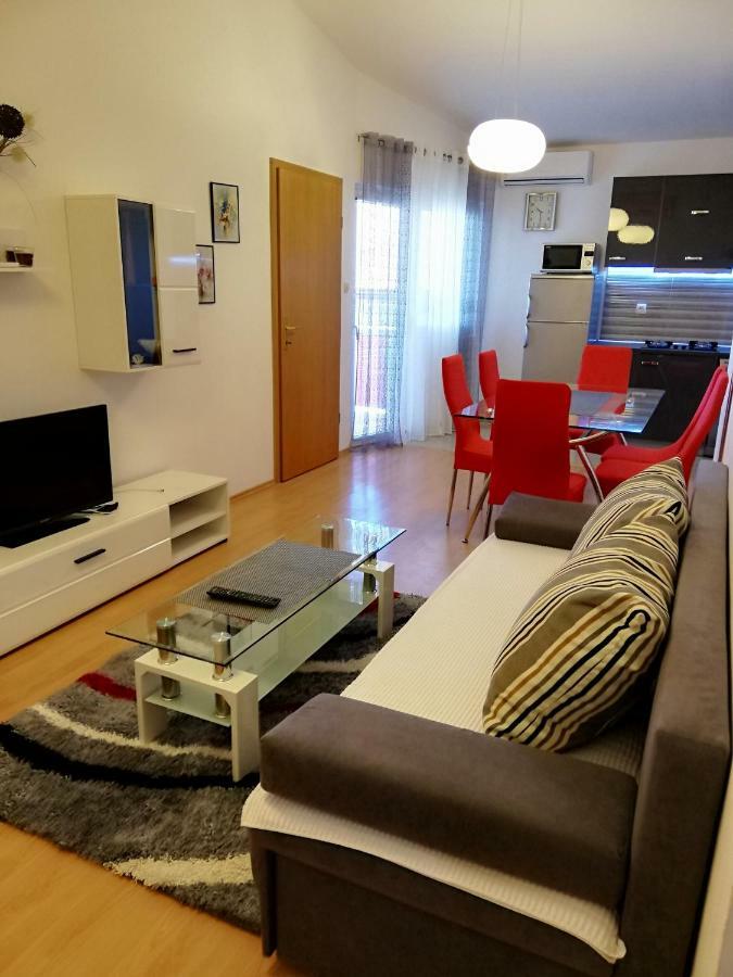Apartmani Poljanec Вир Екстериор снимка